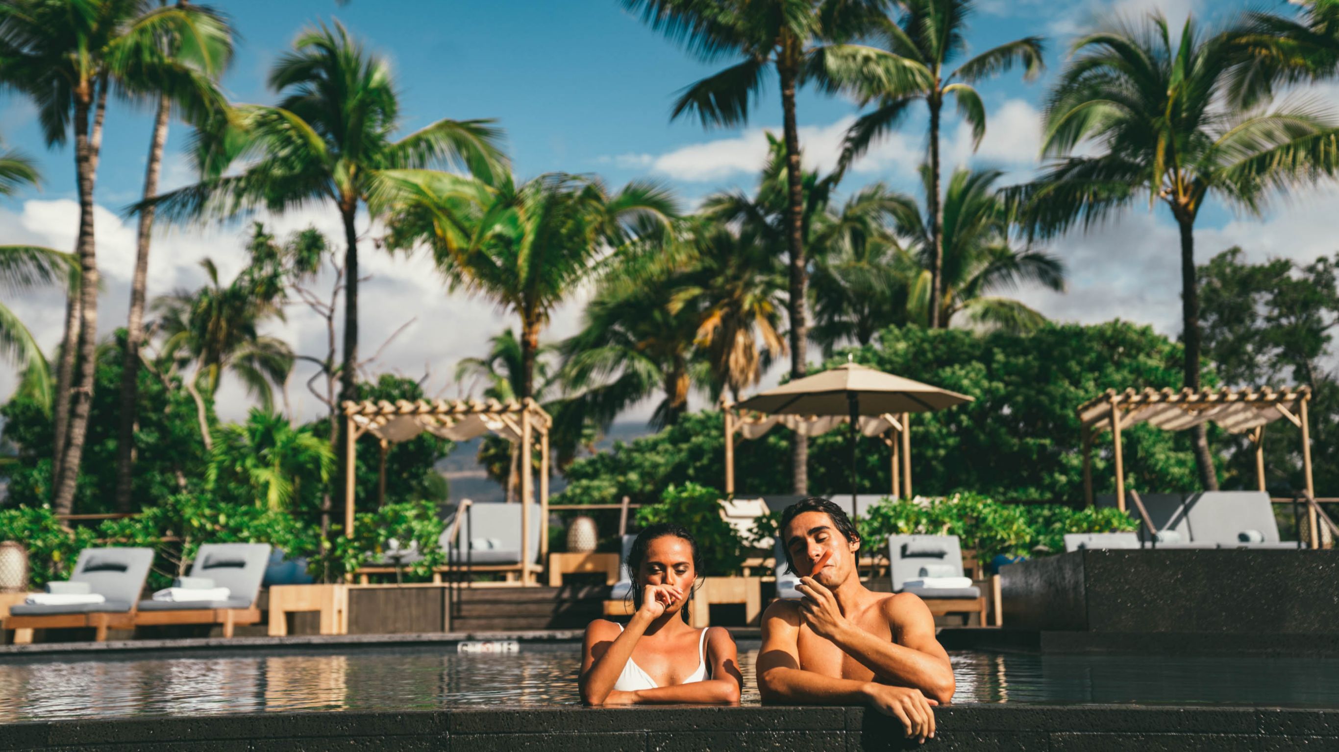 Amenities at Shipwreck Pool